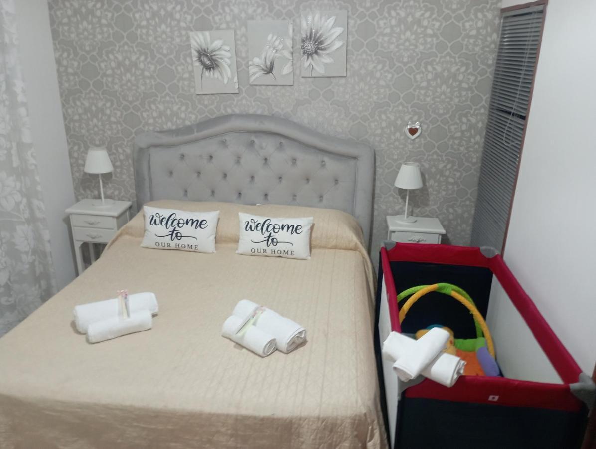 La Casa Di Simone Apartment เนเปิลส์ ภายนอก รูปภาพ